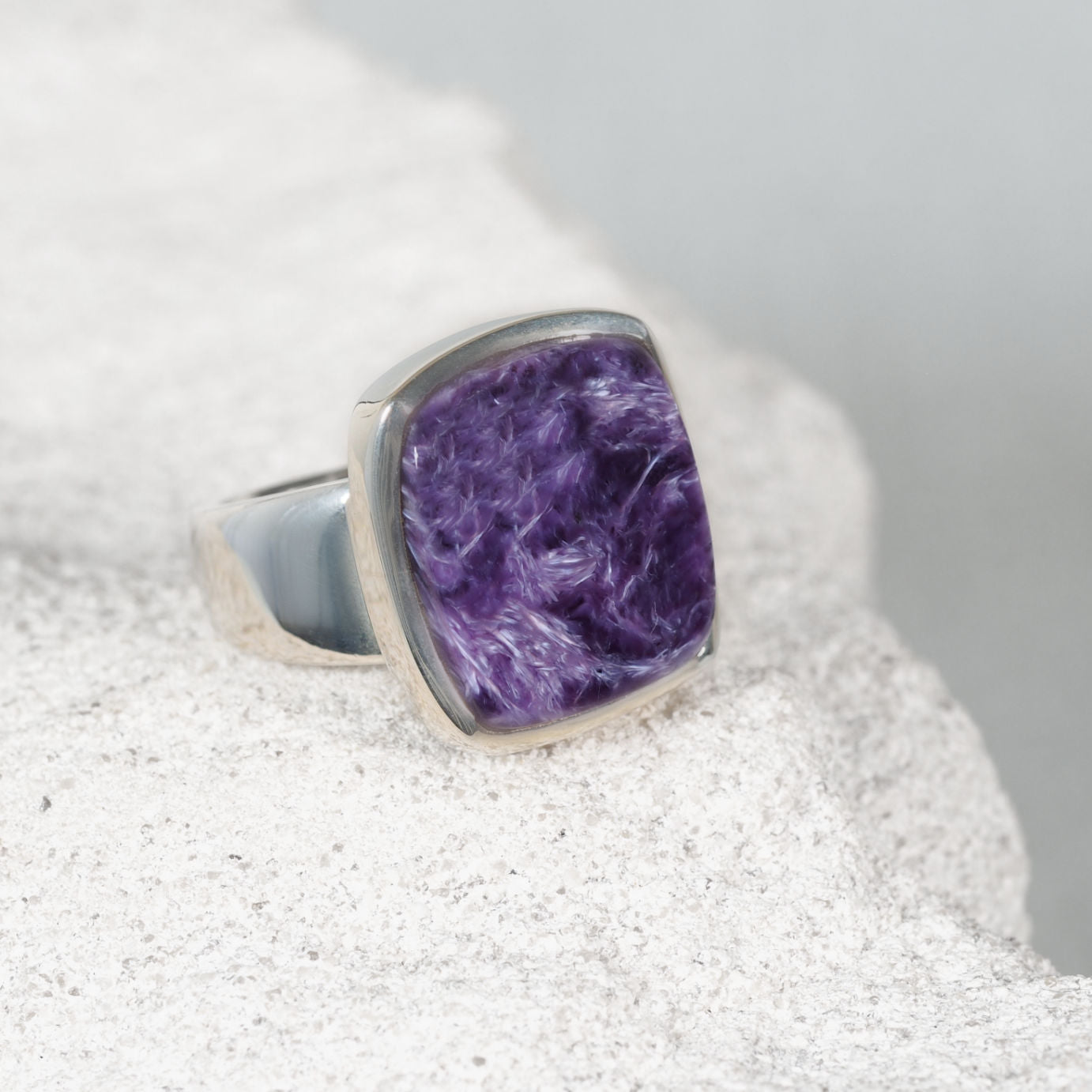 'Ellie' Charoite ring in silver, radiant purple with white