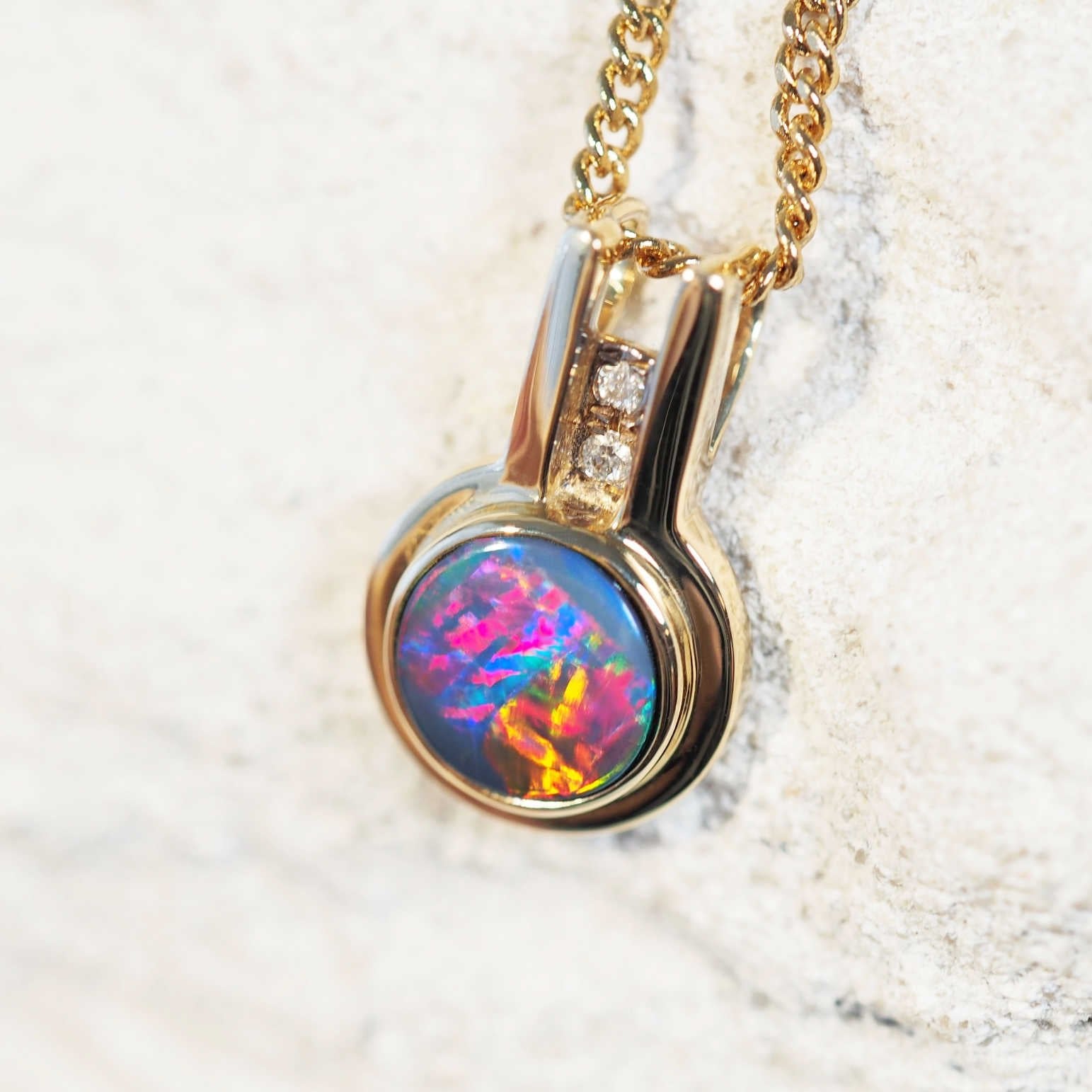 gold doublet opal pendant