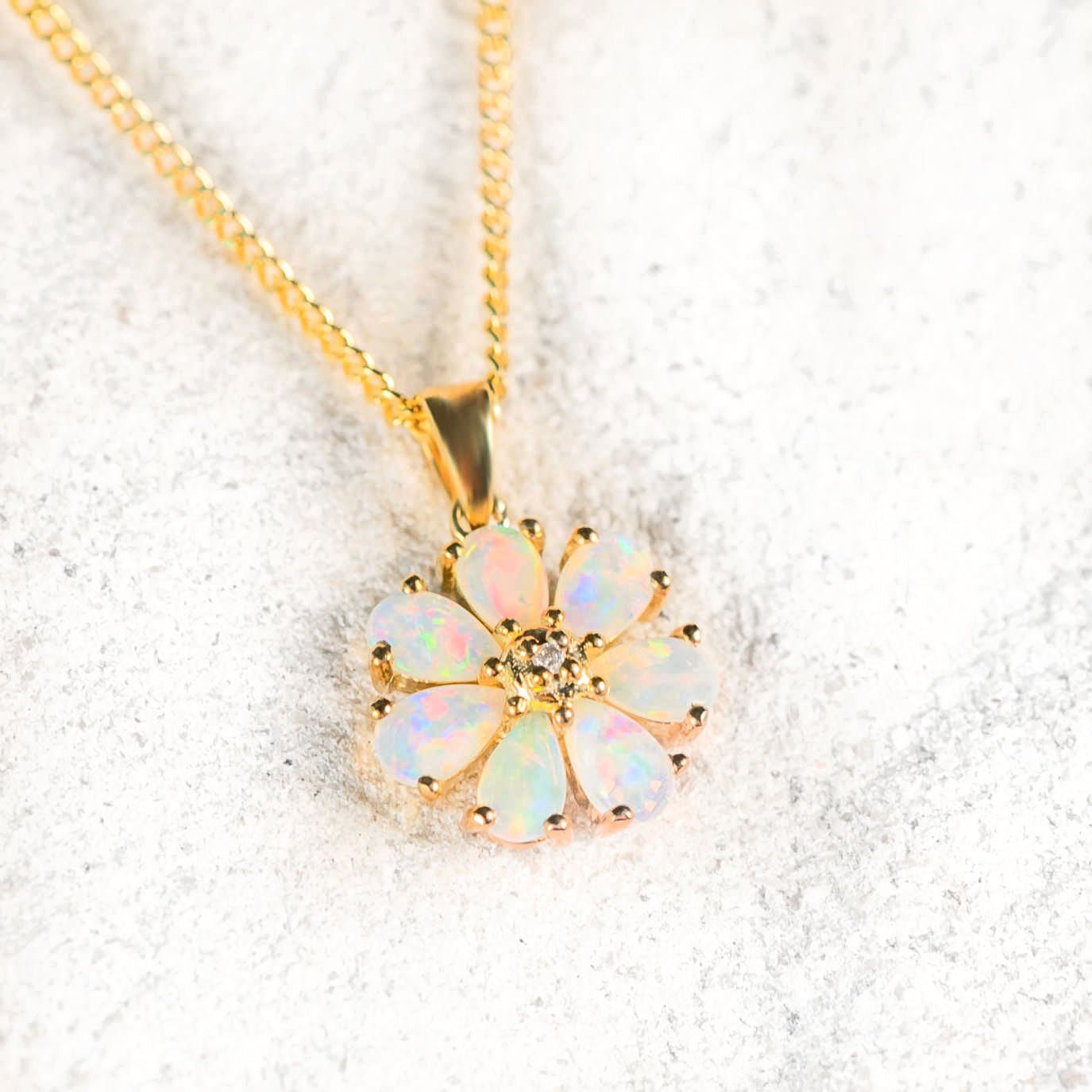 9ct gold Crystal opal necklace