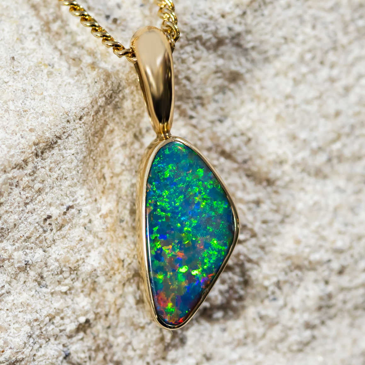 9ct gold Australian doublet opal necklace