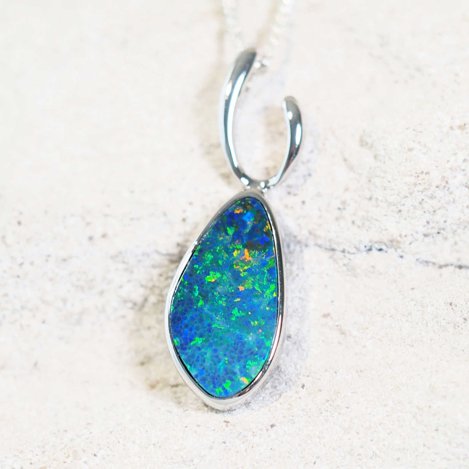 australian doublet opal silver pendant