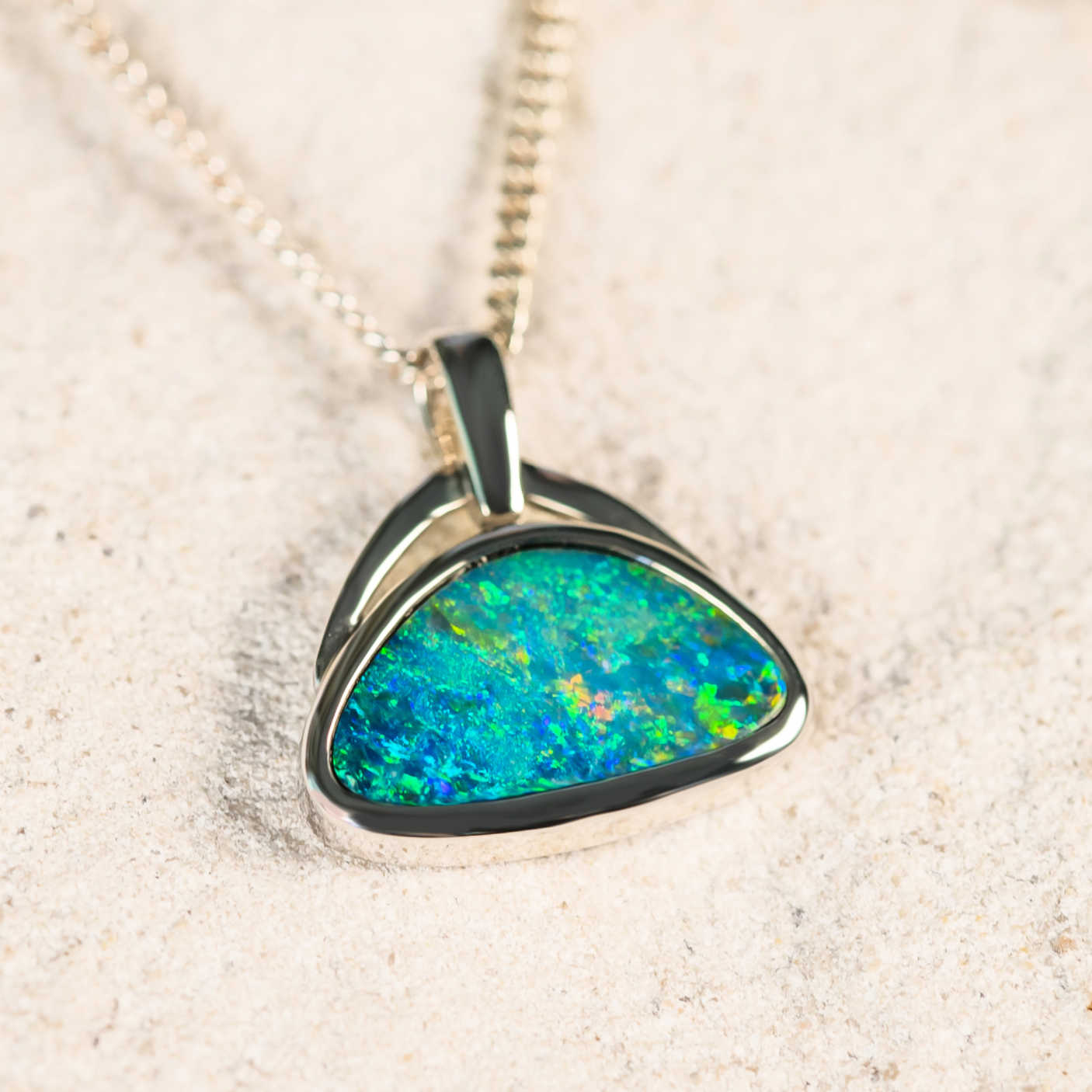 'Summer Dreaming' White Gold Doublet Opal Necklace Pendant - Black Star Opal