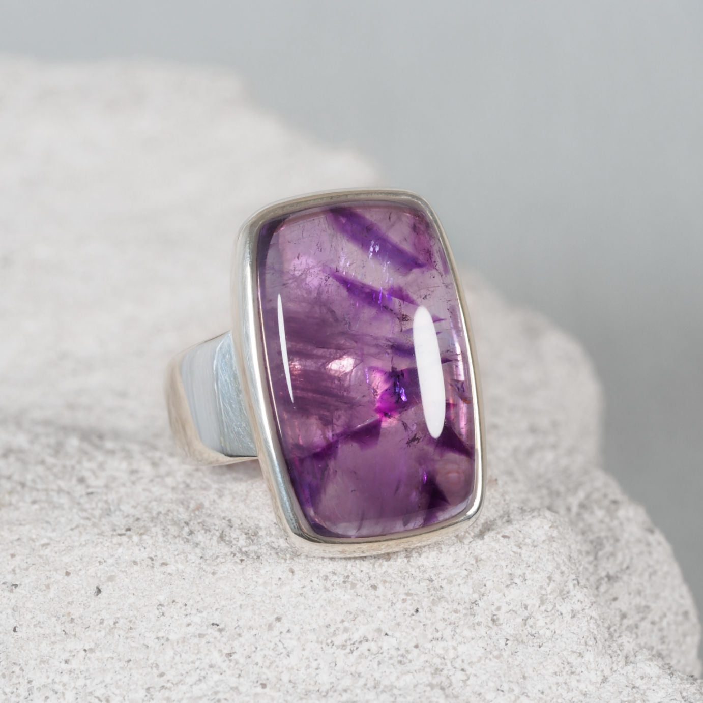 'Roxie' Amethyst Silver Gemstone Ring