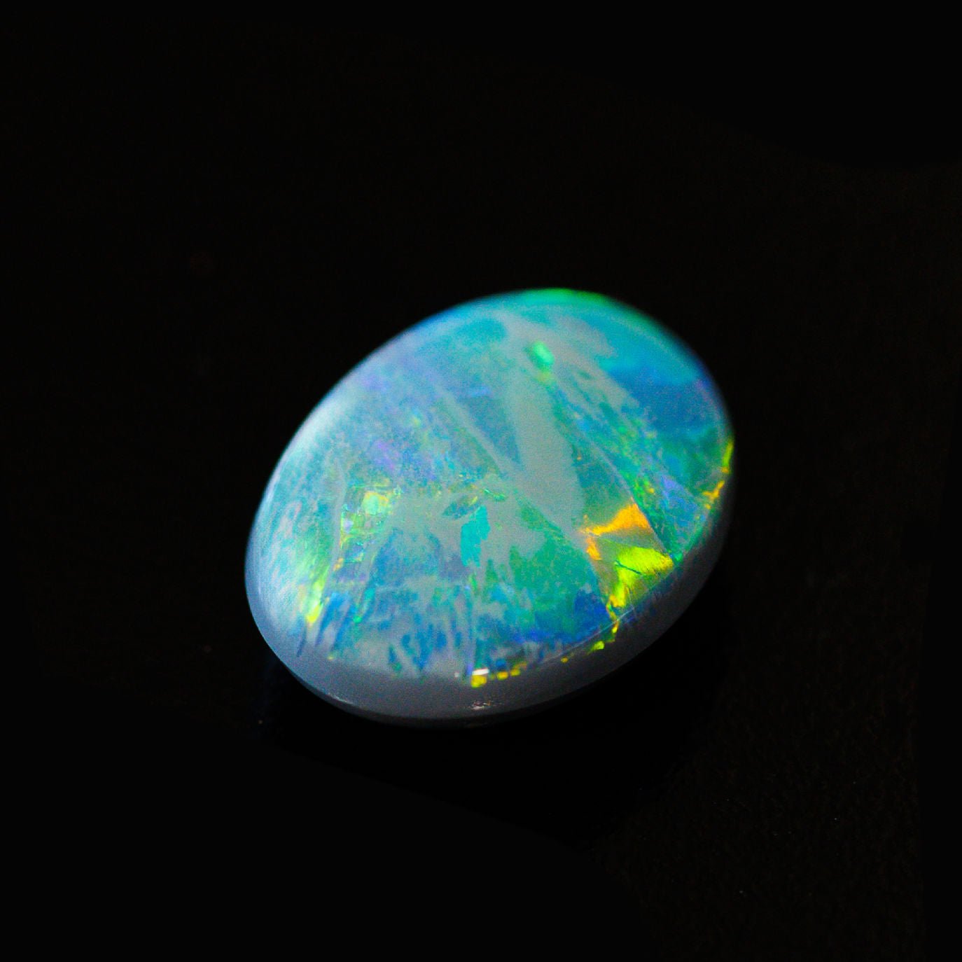 'Aura Flare' natural opal showcasing a bold flagstone pattern