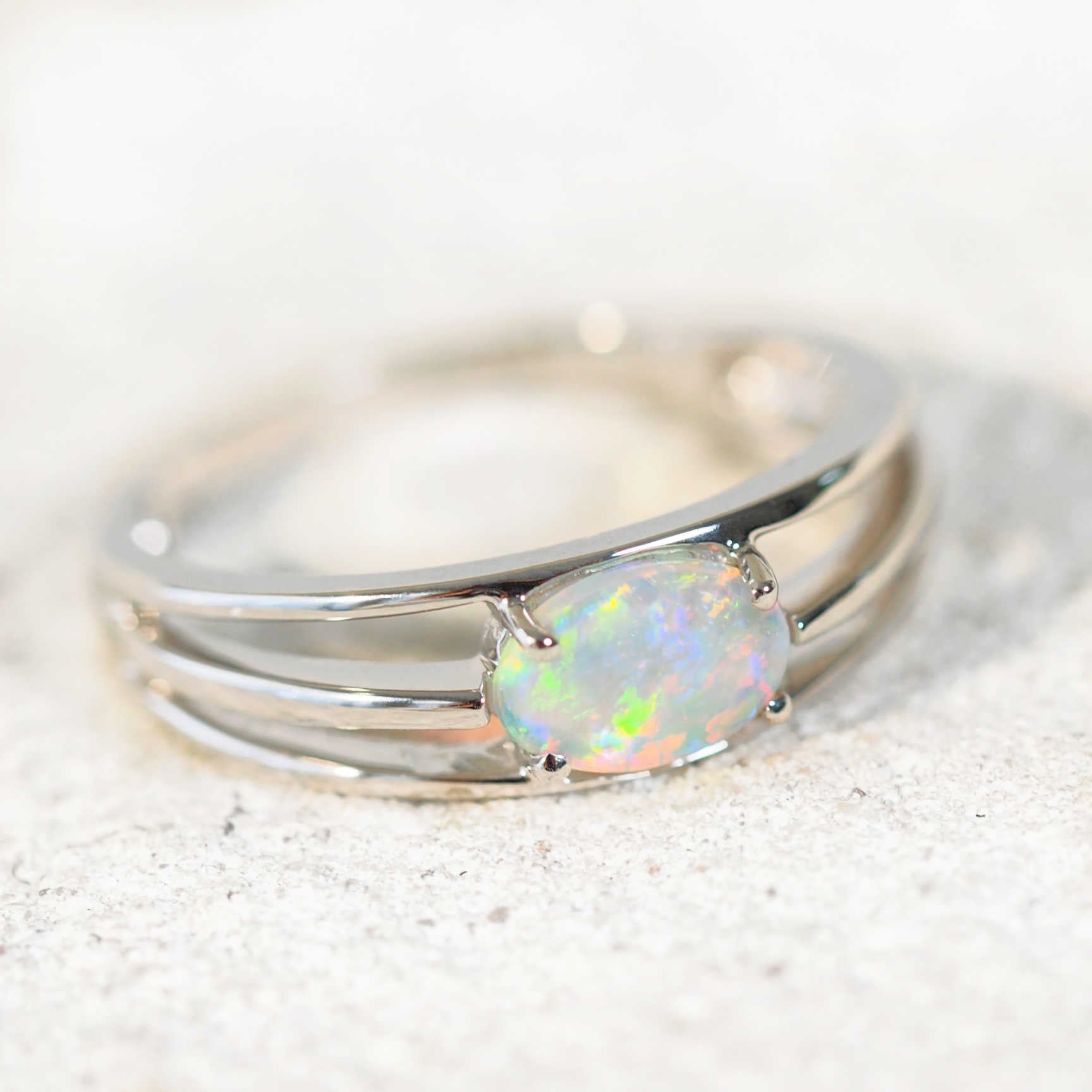 tri-band opal ring set with a colourful australian crystal opal