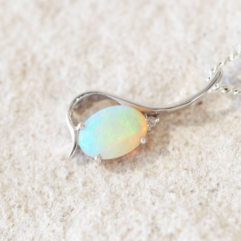 green crystal opal white gold pendant