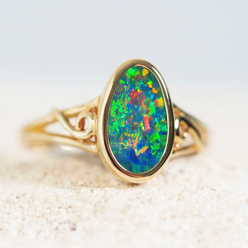 floral pattern doublet opal gold ring