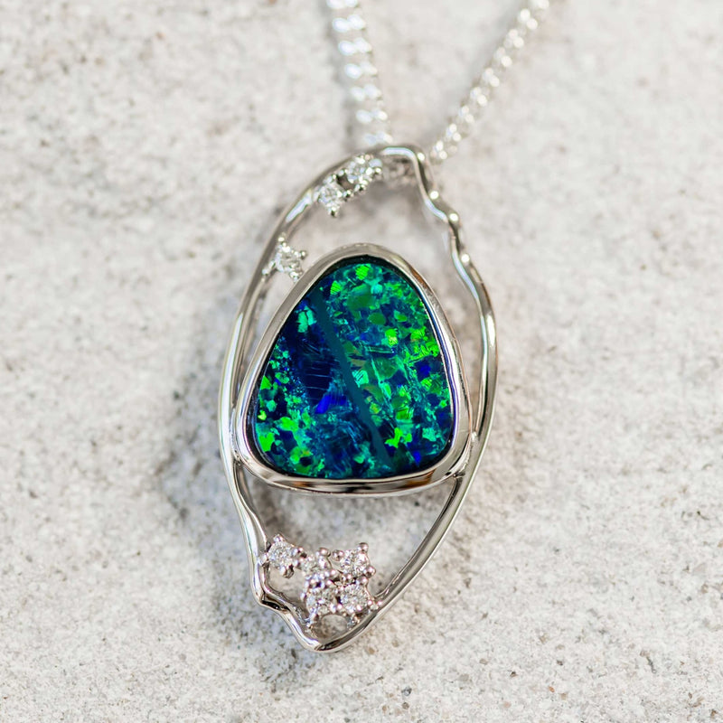 'Green Jardin' White Gold Doublet Opal Necklace Pendant - Black Star Opal