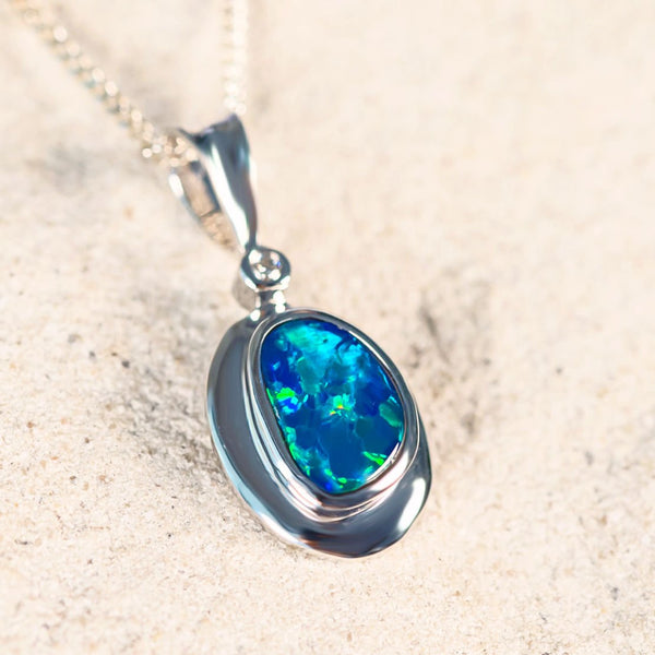 'Laylah' 14ct White Gold Doublet Opal Pendant