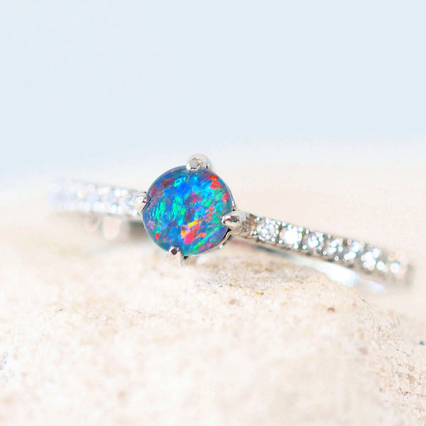 multicolour round silver opal ring with diamantes